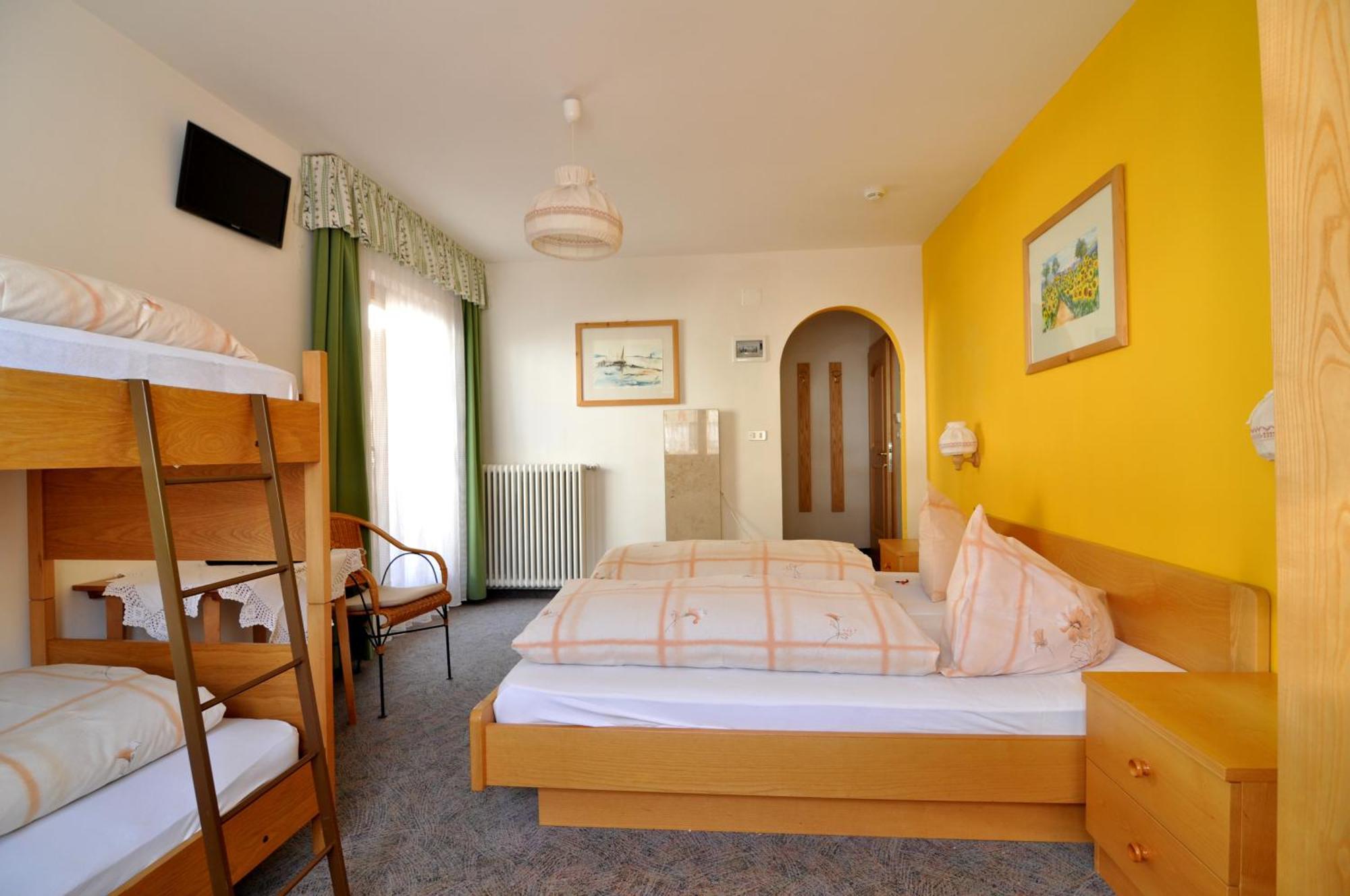 Hotel Traube - Stelvio Buitenkant foto
