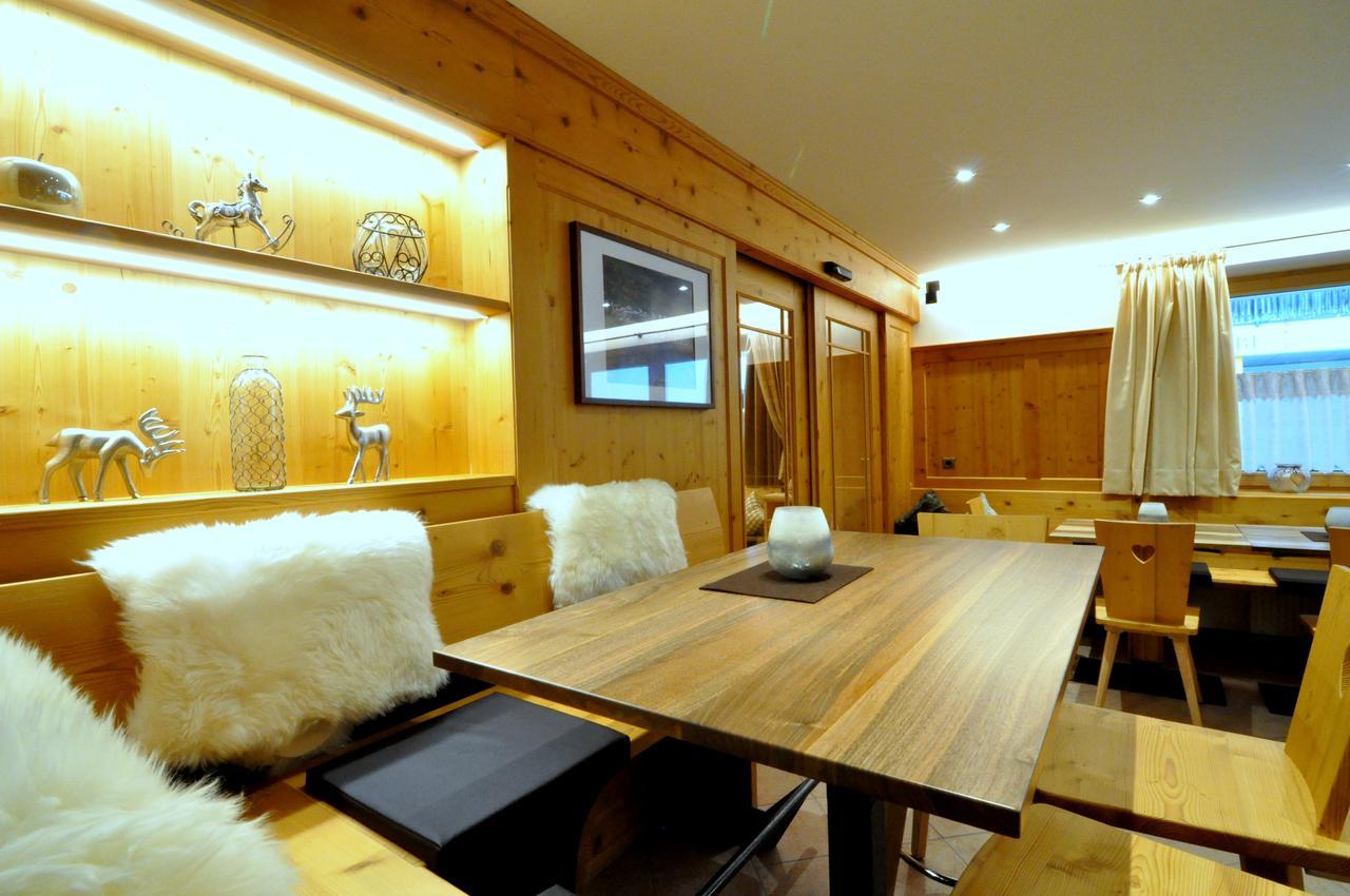 Hotel Traube - Stelvio Buitenkant foto