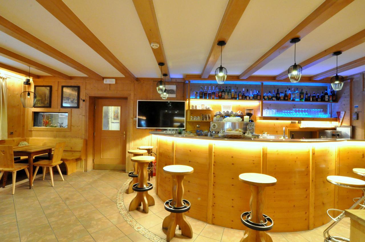 Hotel Traube - Stelvio Buitenkant foto